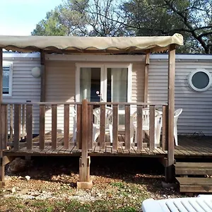 Camping Mobilhome Les Pins, Nans-les-Pins